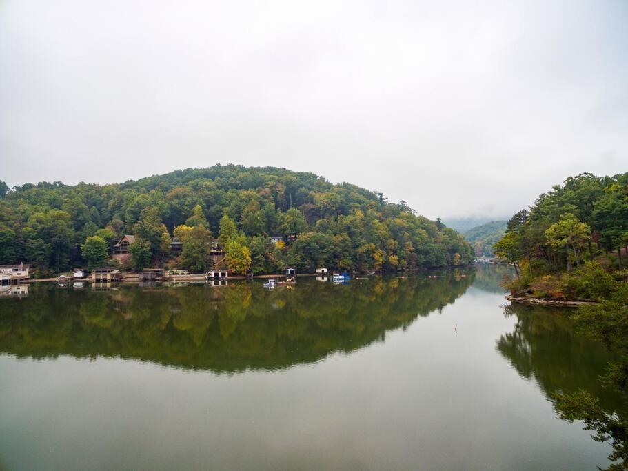 The Cove Retreat- Hot Tub/Screened Porch/Game Room Lake Lure Extérieur photo
