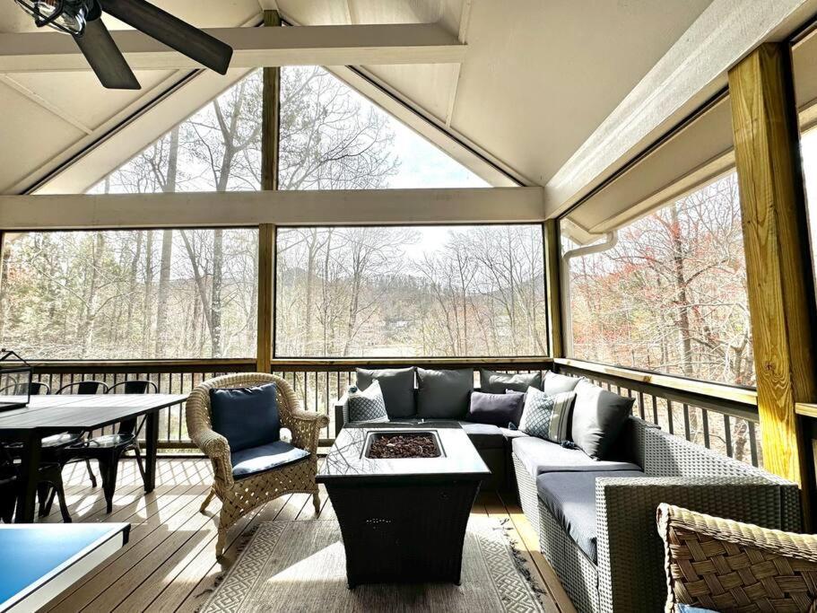 The Cove Retreat- Hot Tub/Screened Porch/Game Room Lake Lure Extérieur photo
